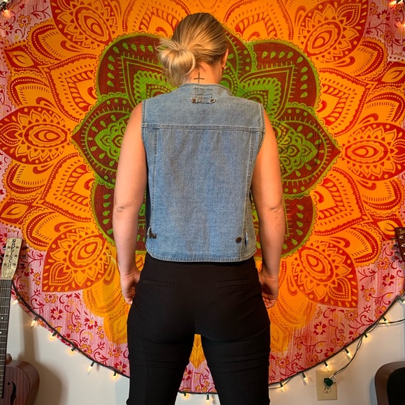 //VINTAGE// Denim Vest - Picture 5 of 5